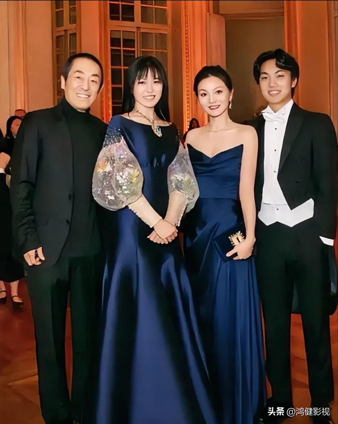 仔细一看，张艺谋导演真是人生大赢家！论导演专业水平一流，论赚钱一流，论男女处事一