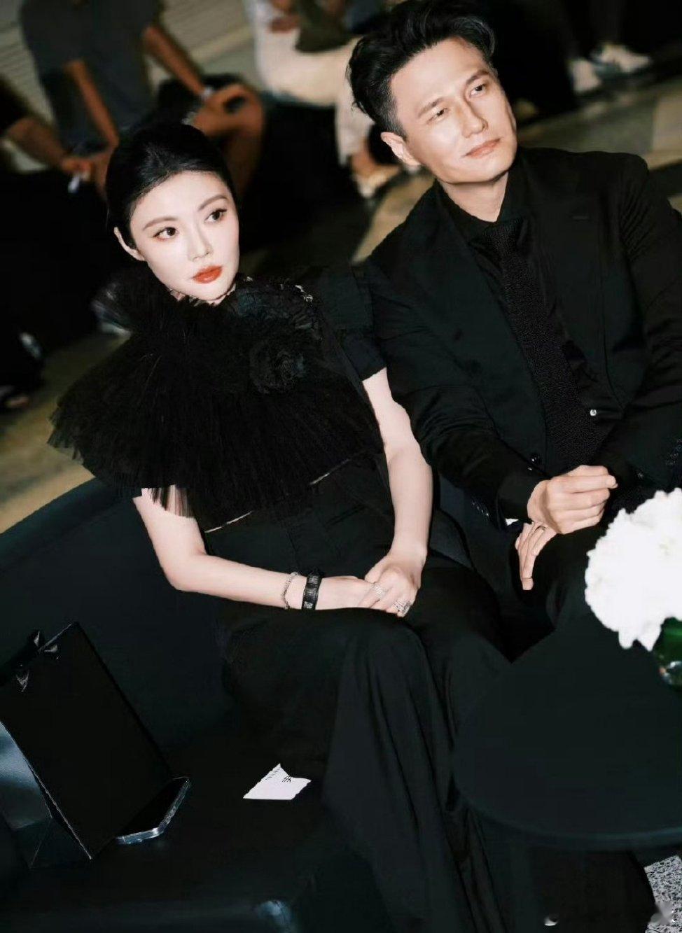 徐冬冬辟谣尹子维逼婚徐冬冬这维护真的太霸气了，还透露出尹子维的温柔贴心小细节 