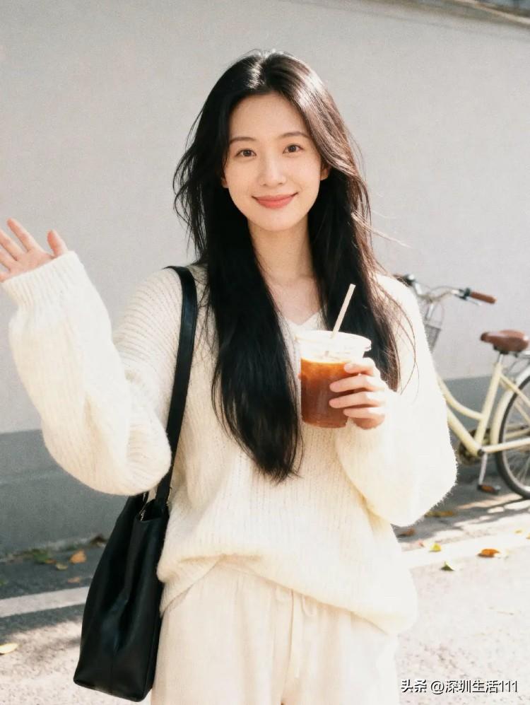 我该有负罪感吗？

今天和我妈打视频聊天，她说她上周去家附近的一家手机配件厂做工