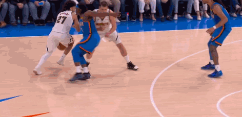 天生坏种！多尔特真应该直接禁赛！
在今天NBA常规赛雷霆对阵掘金的焦点大战中，多