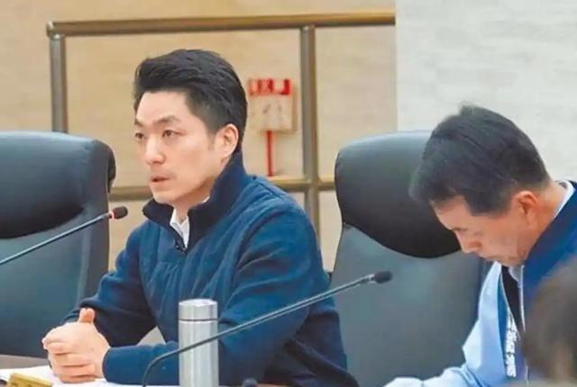 台北市长蒋万安接受专访谈到两岸时表示，“我是台湾人，我就是中华民国的国民。”在两