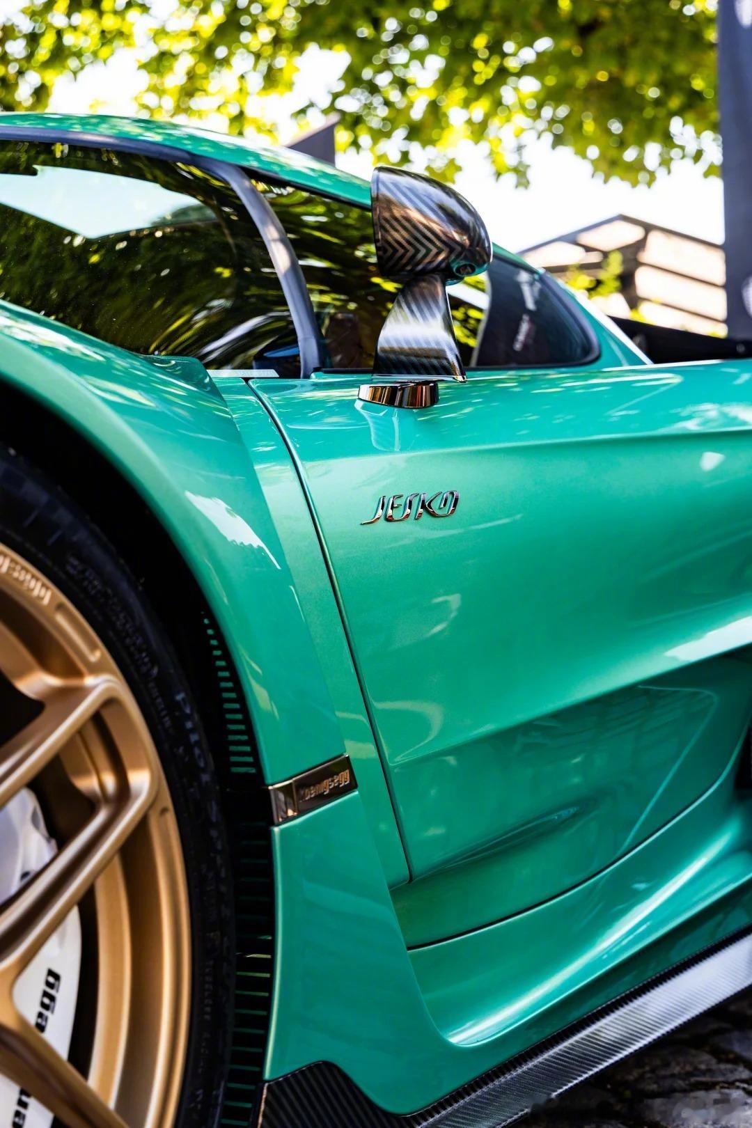 Koenigsegg Jesko，这个绿色很哇塞