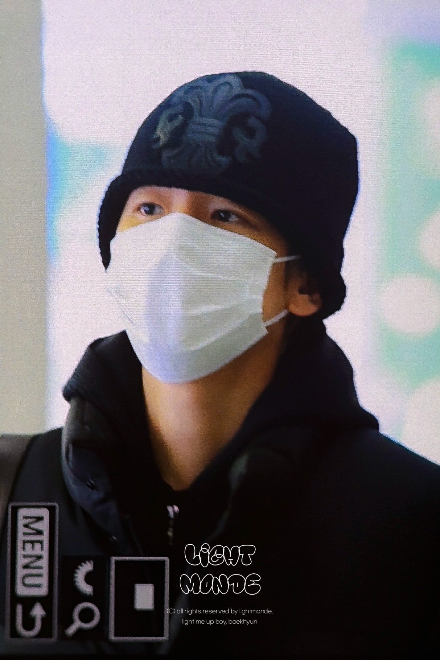 今天看起来超嫩的边伯贤出国机场饭拍🐶 