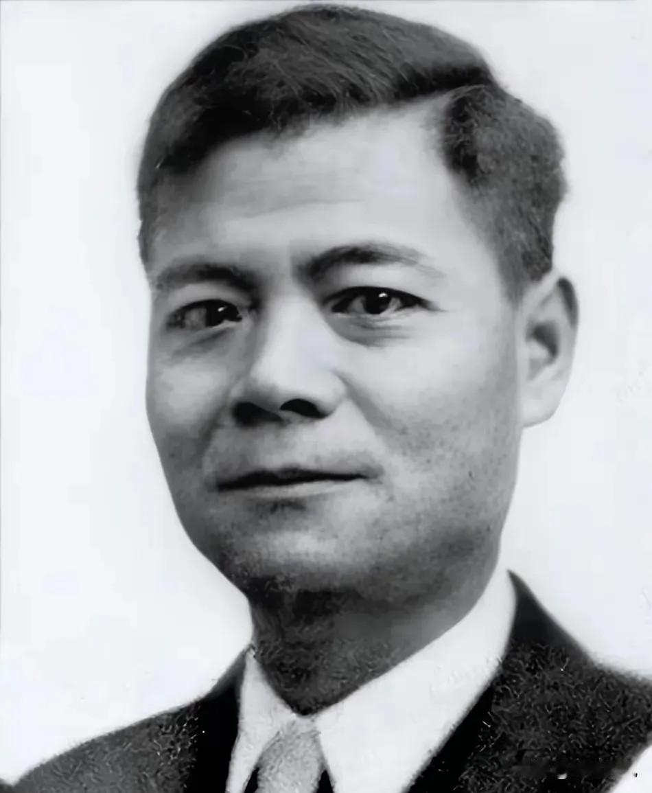 1943年陈潭秋牺牲，妻子狱中生子改嫁，一句叮嘱藏尽革命深情
 
1943年，中