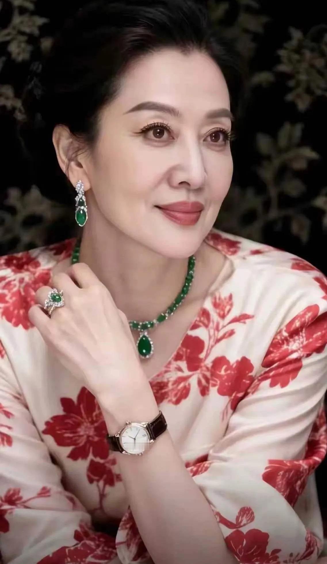 猜猜阿姨多大了？