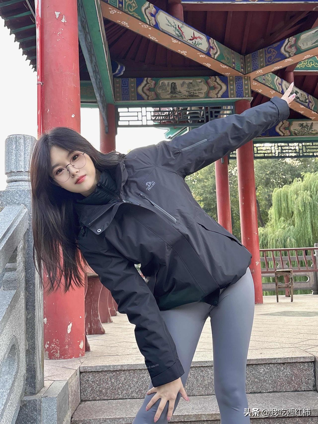 本人为脱单做出的努力
1. 每天尽量漂亮出门，幻想被人一见钟情（0人在意）
2.