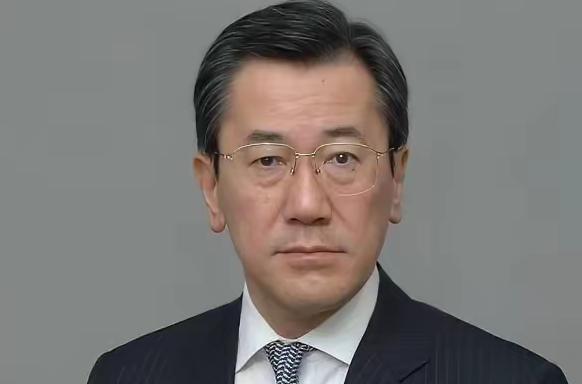 日本驻澳大利亚大使山上信吾昨天在社交平台发文称，侮辱日本等同于宣战！日本外务副大