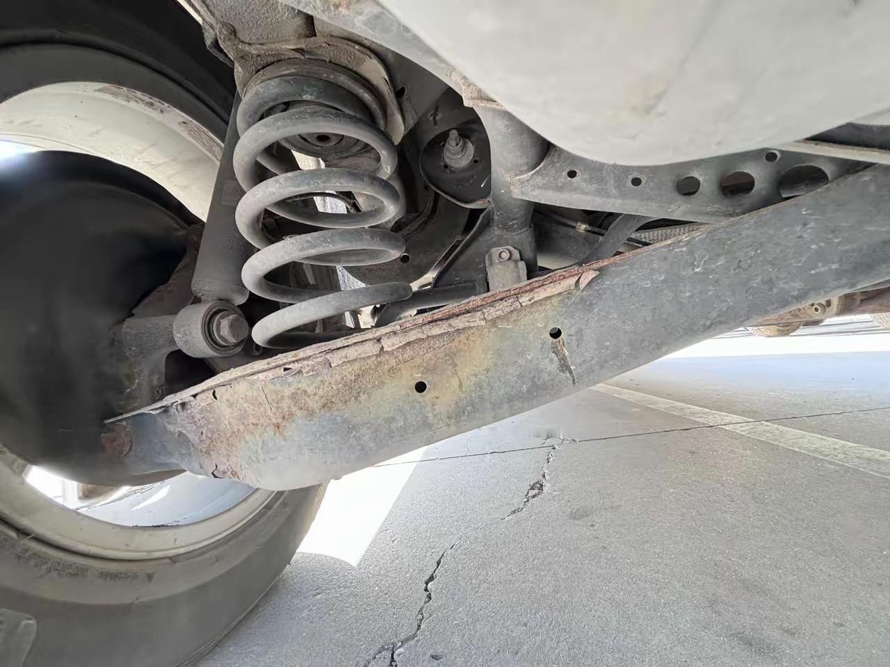 14年的途观，都跑8万公里了，照样逃不过生锈的坎。 