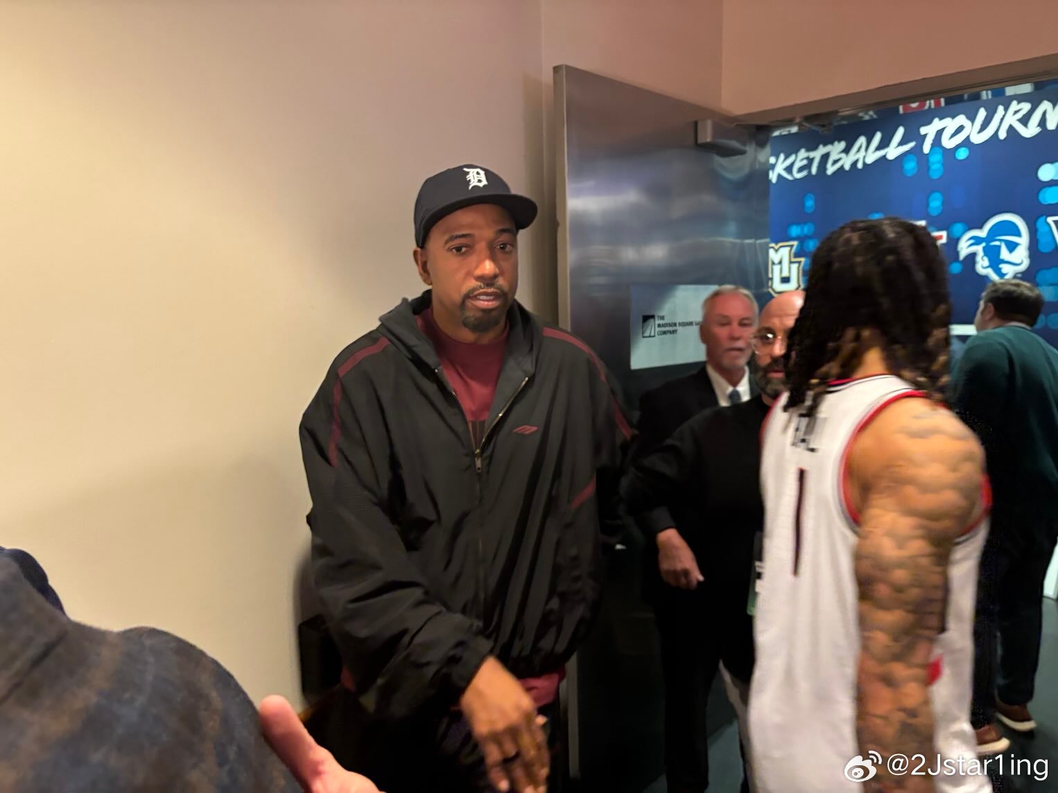 Braylon说赛前Hamilton给他发了信息，也来了现场，然后三分6中1uc