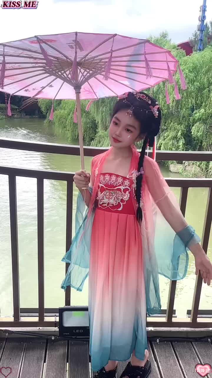 小仙女来一波😀😀😀