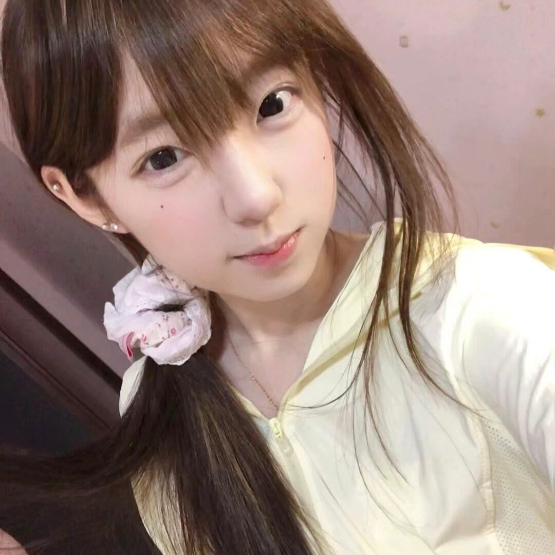这组用来做𝘞𝘦𝘊𝘩𝘢𝘵头像也很棒 