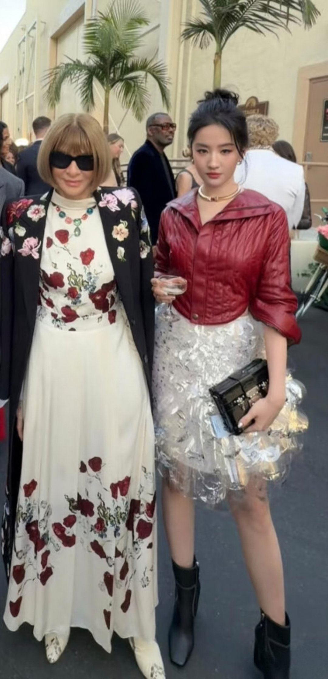 刘亦菲VogueWorld好莱坞盛典生图 VOGUE盛典就像姐姐的后花园[春游家