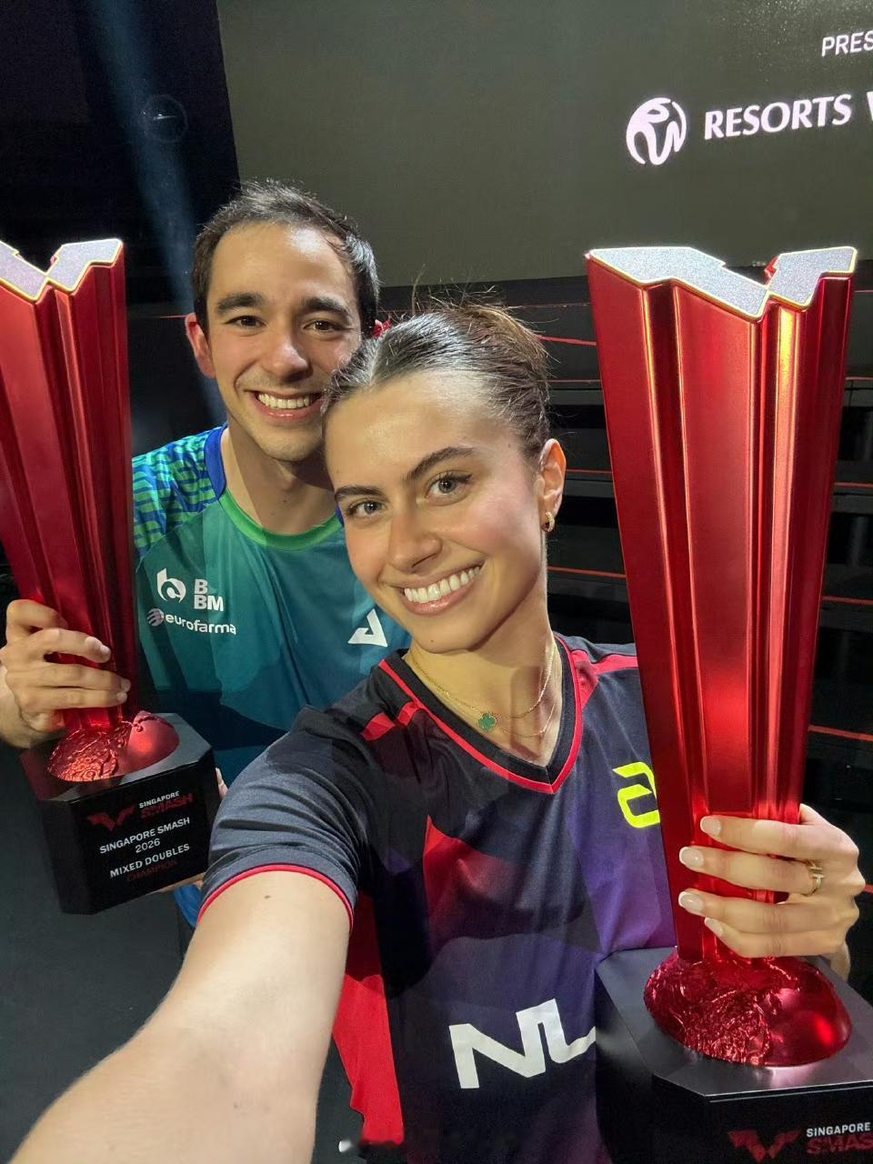 恭喜巴西混双组合雨果·卡尔德拉诺、高桥·布鲁娜情侣拿下2026大满贯赛事混双金牌