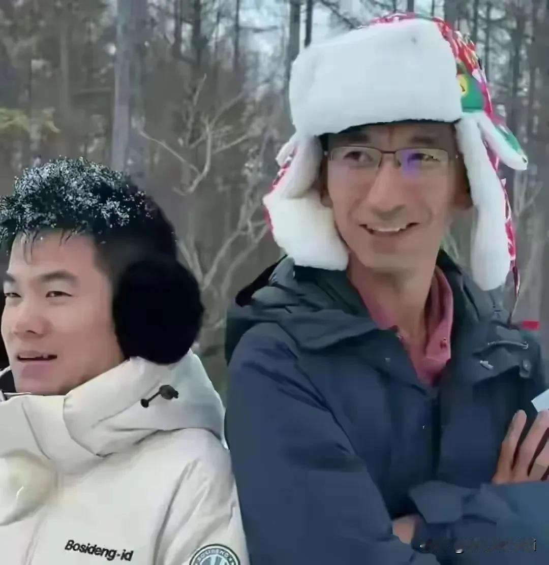 看到孙东旭以前的一个视频，他说他不愿和宇辉说话，他觉得宇辉不靠谱。他会说特别各种