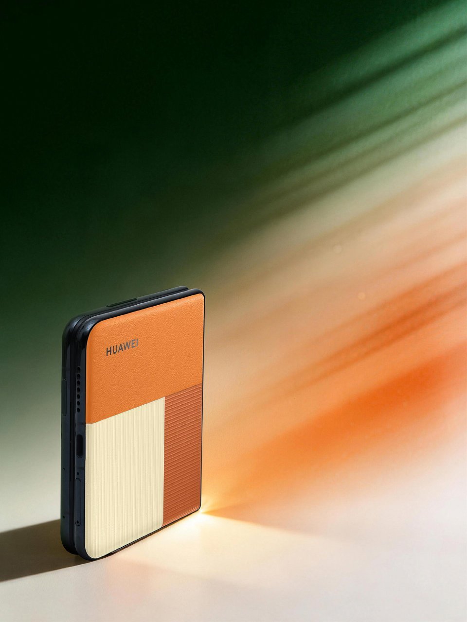 华为PuraX两款全新配色华为PuraX新配色定价7999 橙和紫，华为Pura