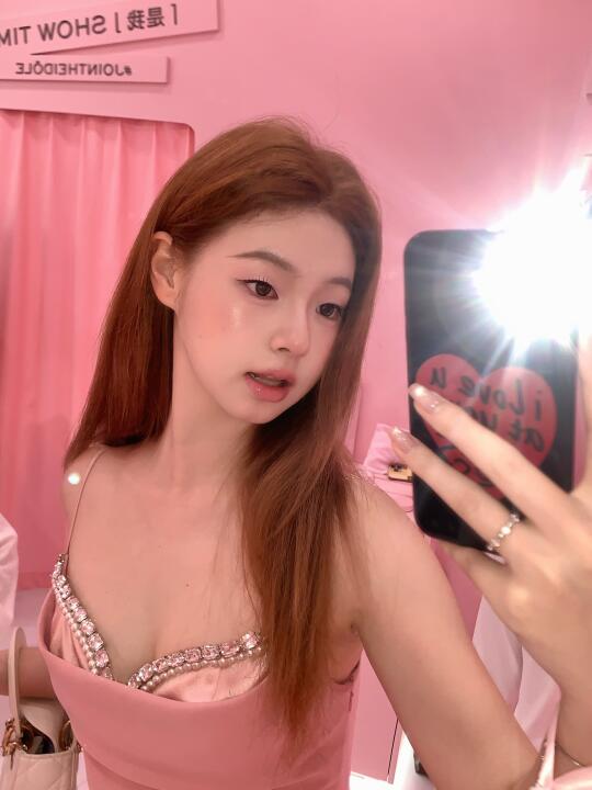 𝓟𝓲𝓷𝓴 𝓟𝓻𝓲𝓷𝓬𝓮𝓼𝓼.💘