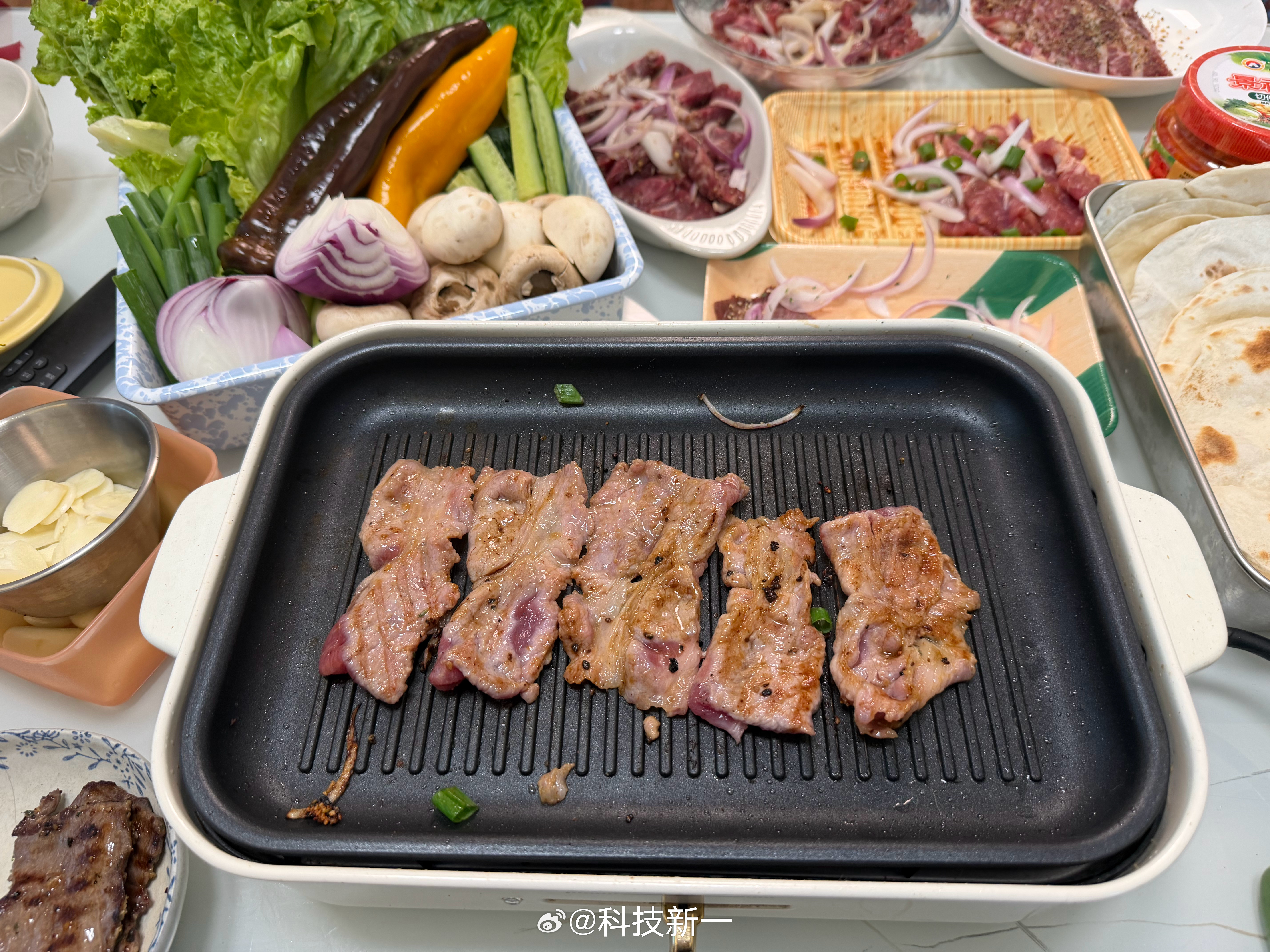 在家吃个烤肉，干净又卫生，价格只有餐馆的三分之一