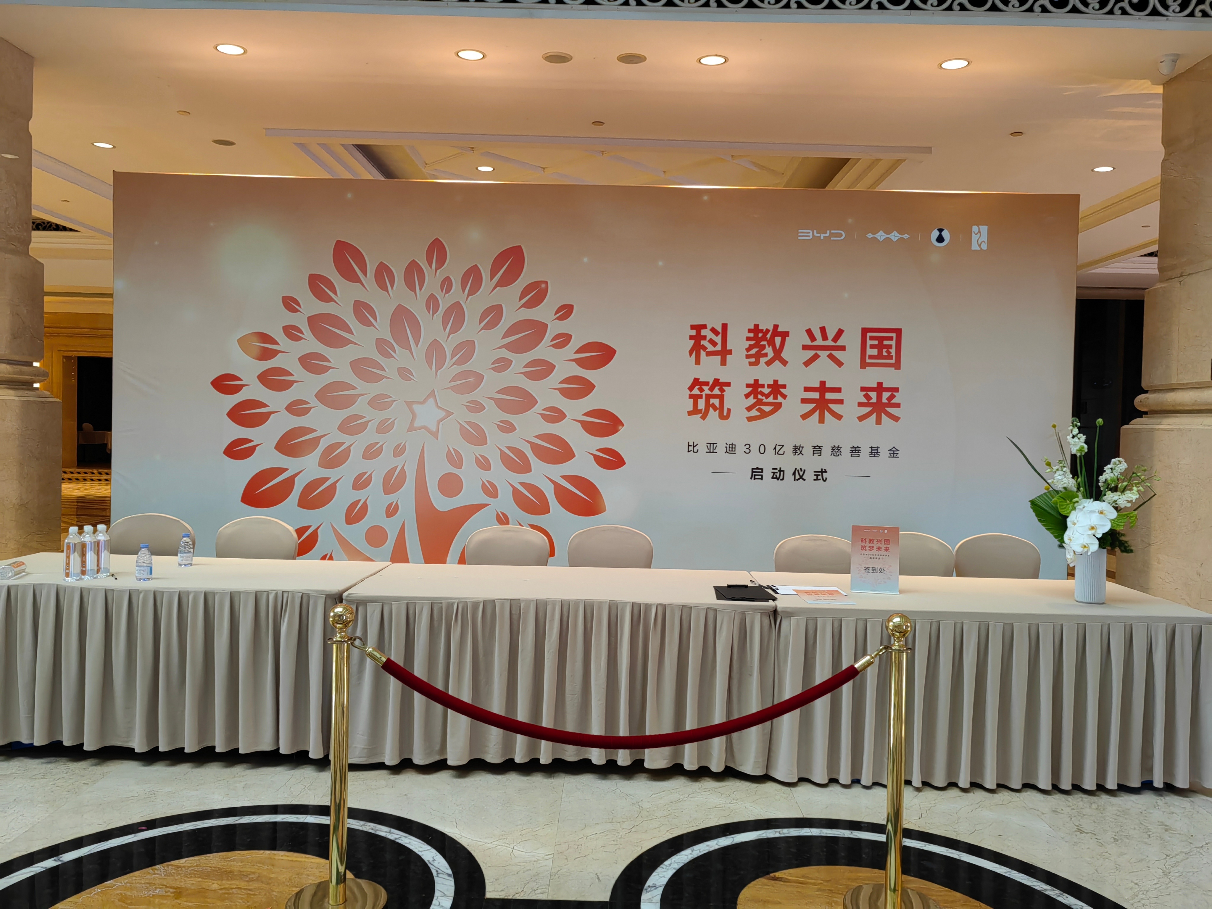 各位早安[兔子]，这两天被我们国家军工各种业绩汇报给整不会了吧[可爱]，不急，据