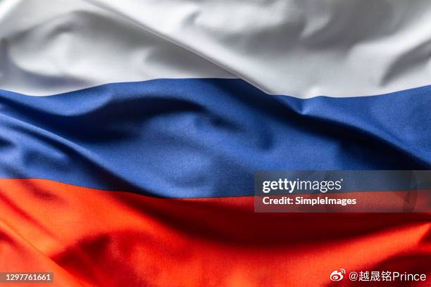 排球 🎙️ 🇵🇱波兰排协主席希维德尔斯基表示：“目前存在太多疑问，而我们暂
