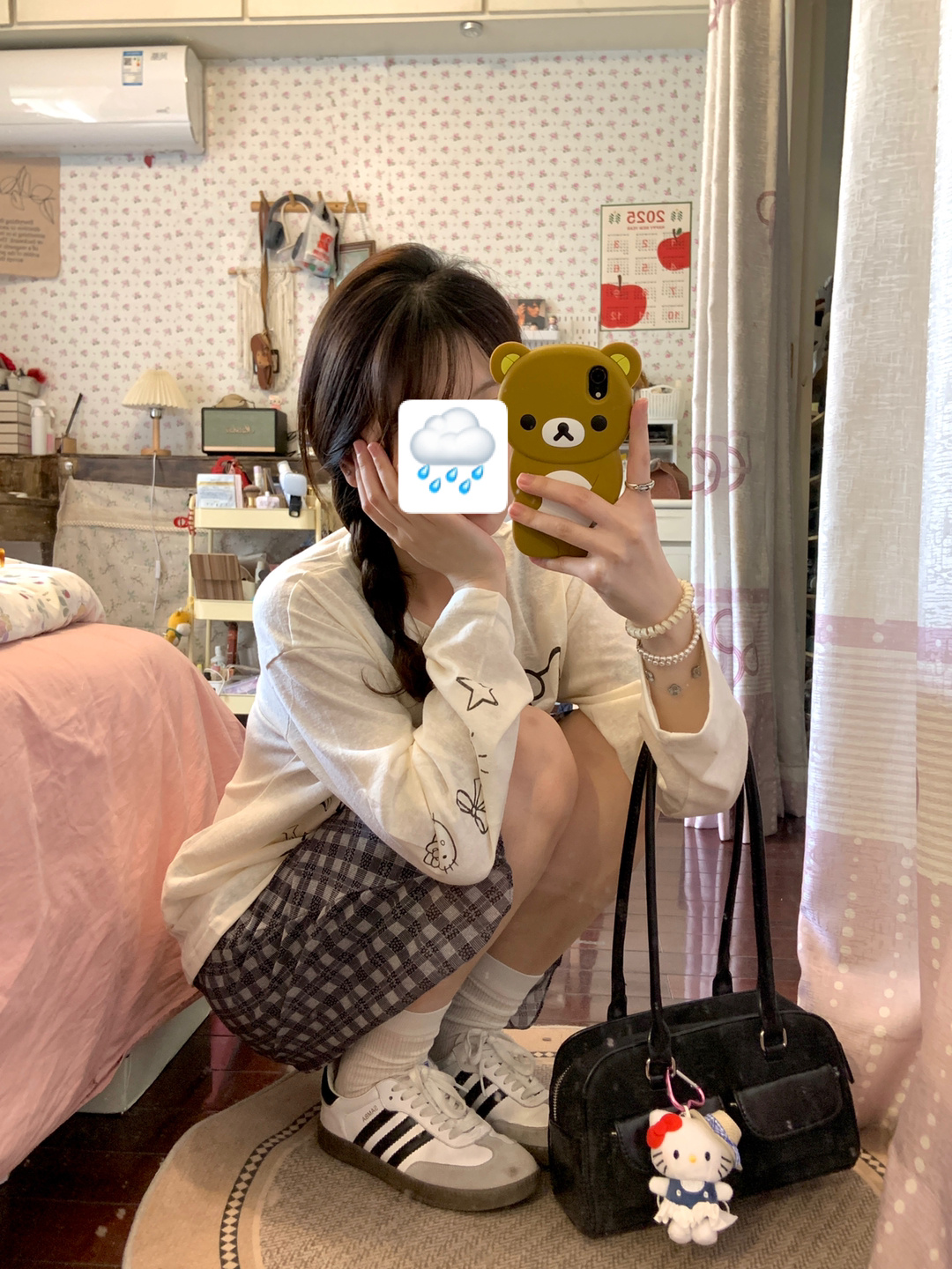 三十块的小上衣真好穿！！[哇] ​​​