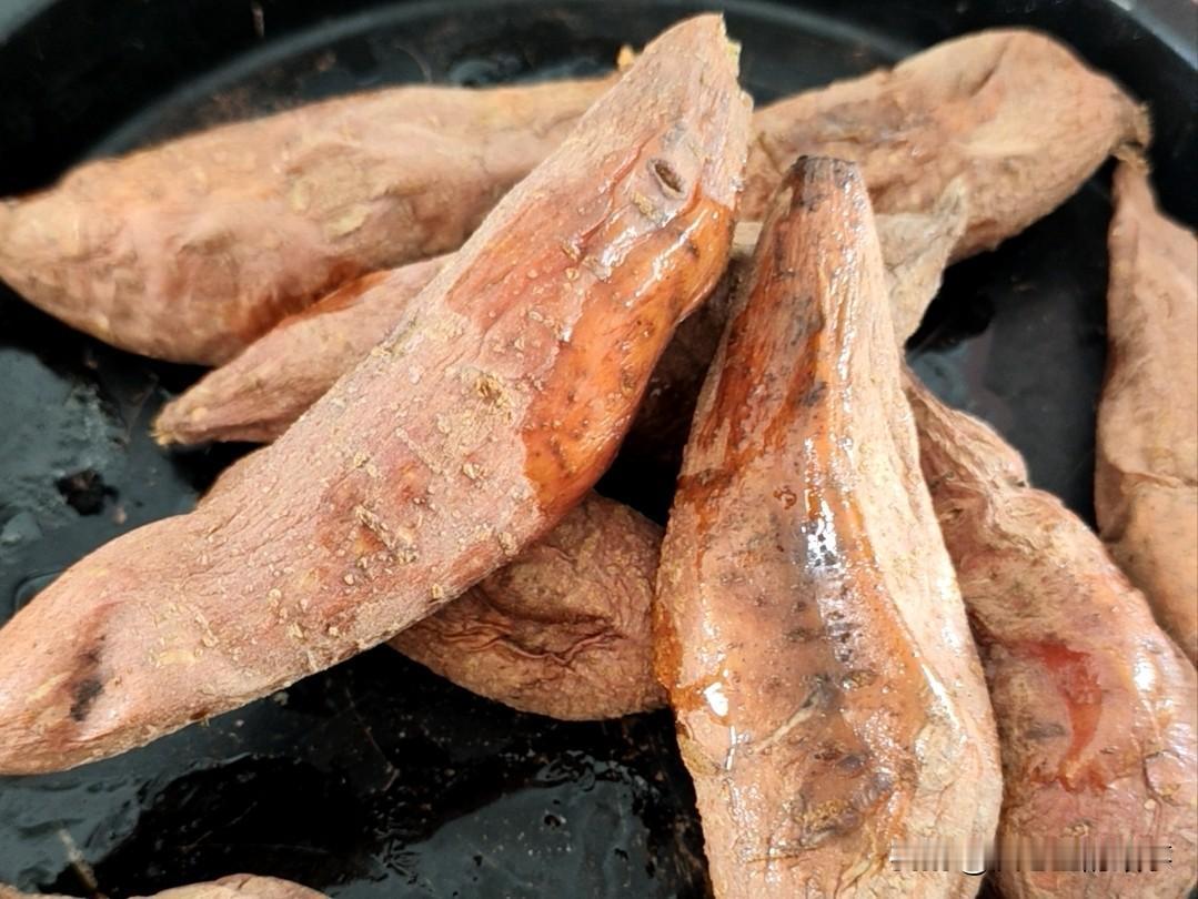 我54岁，退休后一天24小时宅在家里不出门，出门也只在方圆300米干两件事，一是