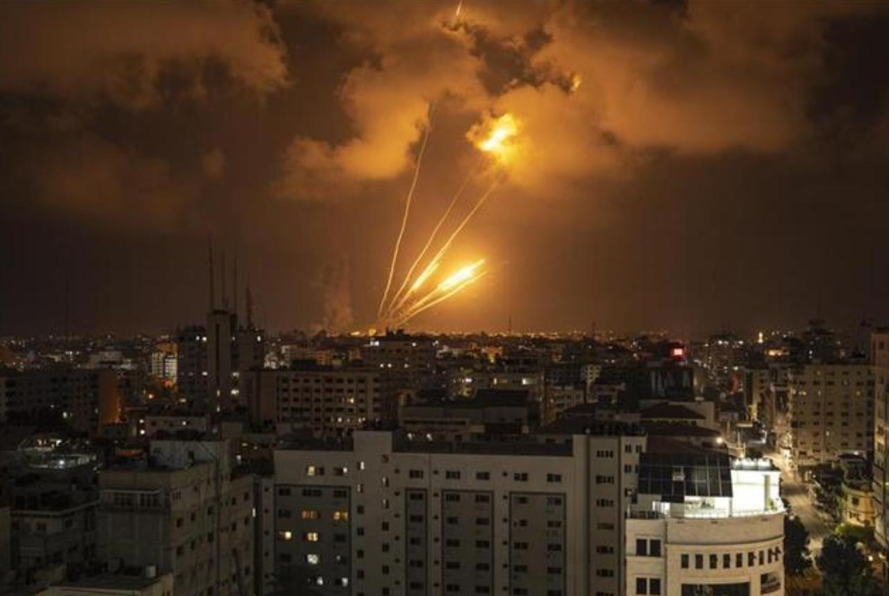 一觉醒来以色列多地遭袭，超百人伤亡！这次以色列官方，虽然没有作出报道，但当地的急