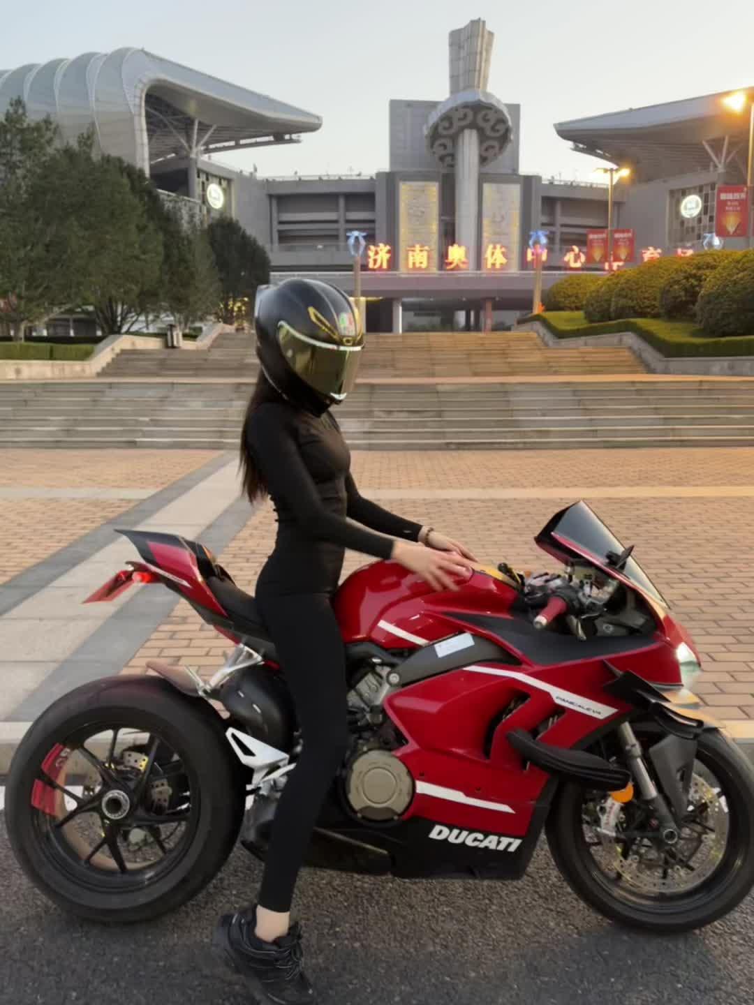 我这里风好大 你那里大不大