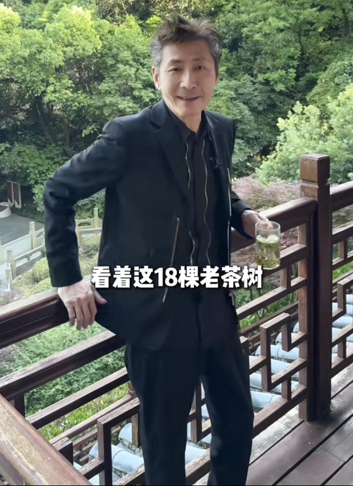 天呐！这还是那位武功天下第一，用一把链子刀大杀四方的，千牛卫御前侍卫一品大将军，