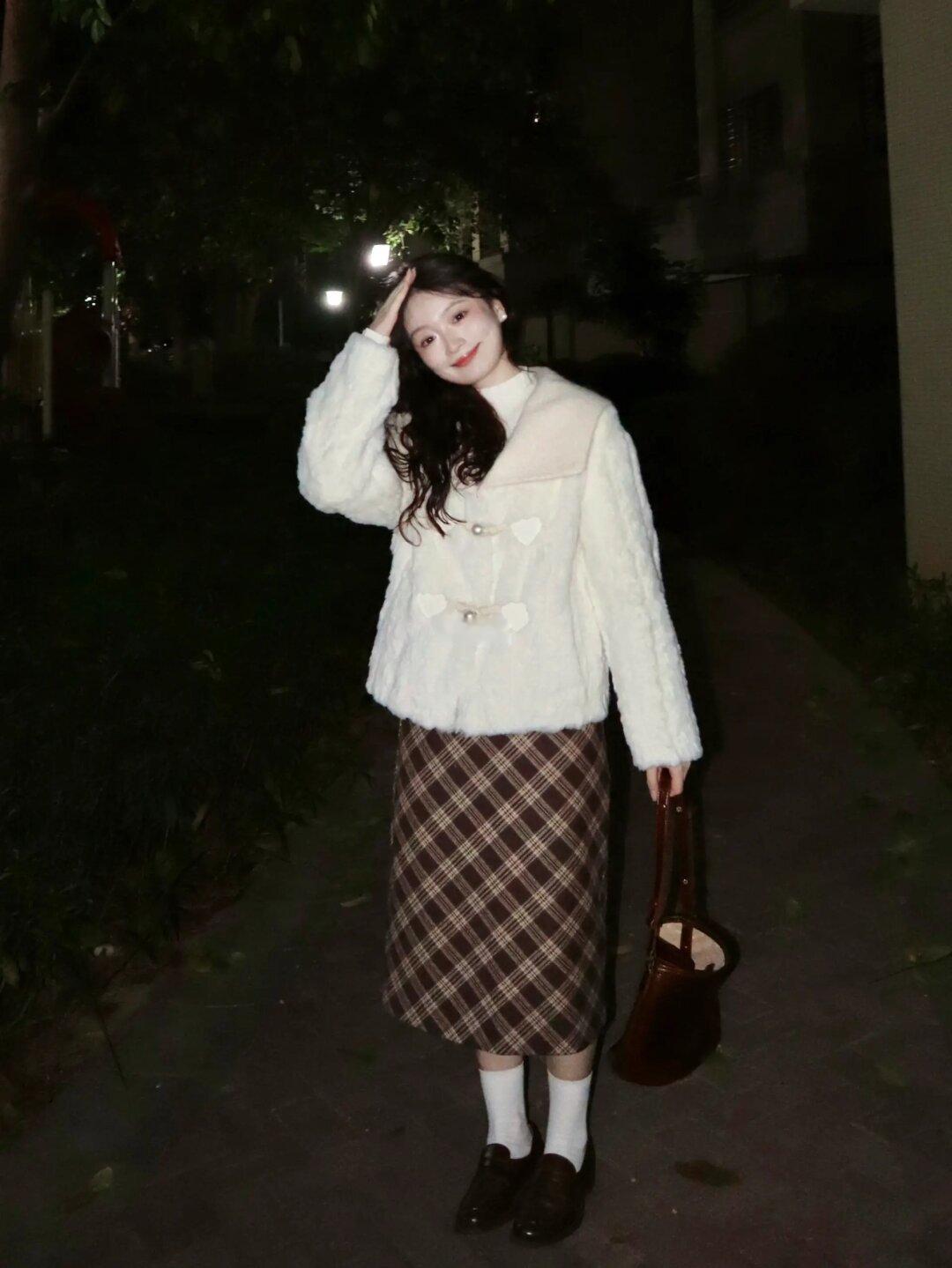 微胖女孩秋天的漂亮衣服也太多啦！！！