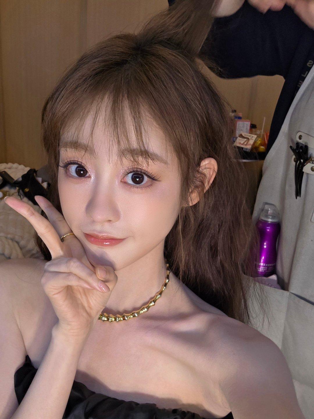 晚上好[锦鲤附体][锦鲤附体]祝绪丹乘风2025 ​​​