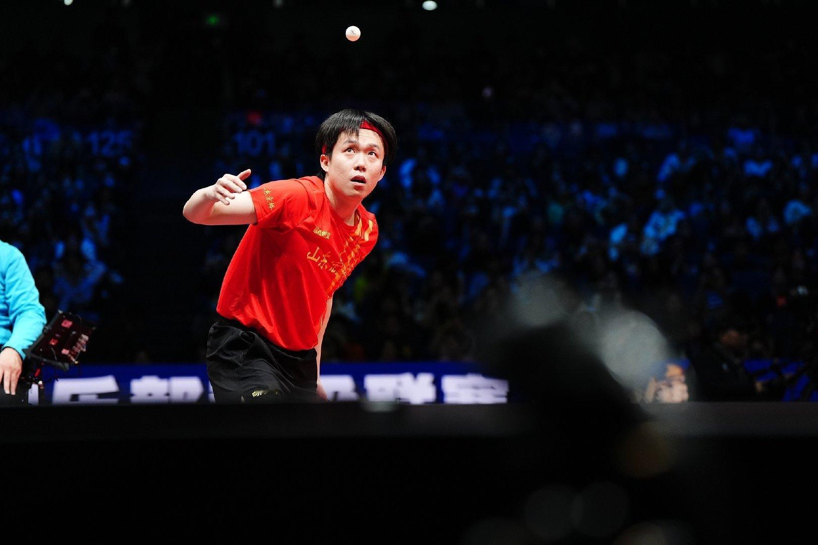 薛飞vs王楚钦十年前同期升入国乒一队的两人，如今赛场轨迹迥异。王楚钦已成长为男队