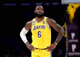 39岁是该尊重，但不该让奖。詹姆斯这个MVP，吃相难看了

巴黎奥运会男篮MVP