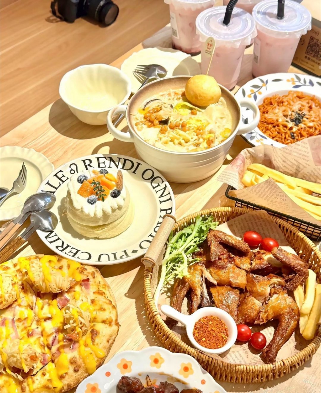 我说这两天怎么食欲这么好之前还纳闷怎么总馋，原来是假期的松弛感在作祟。遇到好吃的