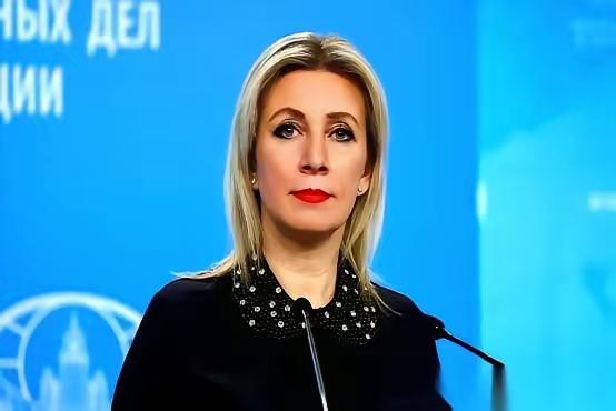 远程办公现在估计让不少管理者心里不是滋味。

他怎么也不会想到，办公室坐不满，活