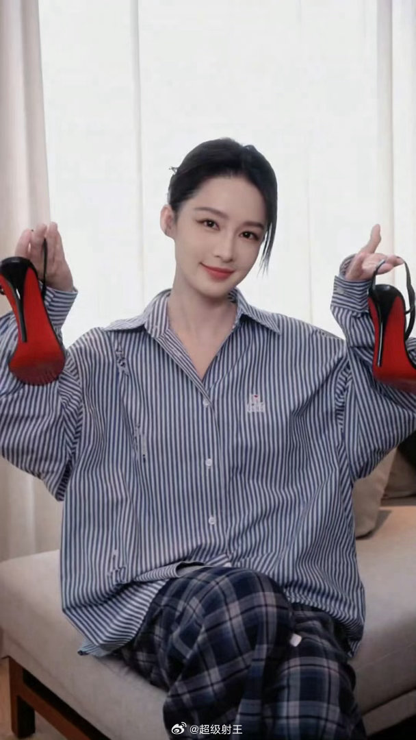李沁 