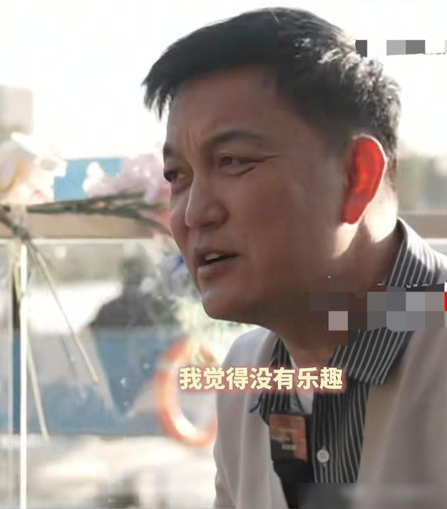 主持人李锐说：“我试过做直播带货，生意最好的时候，一年别人就给我几千万。”

他