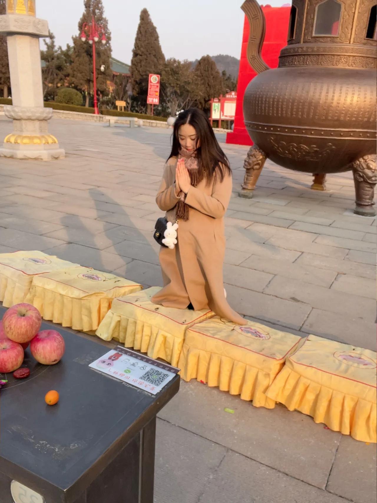 愿春风不寒，人间温暖，时光不老，你我平安！晚安😴💤