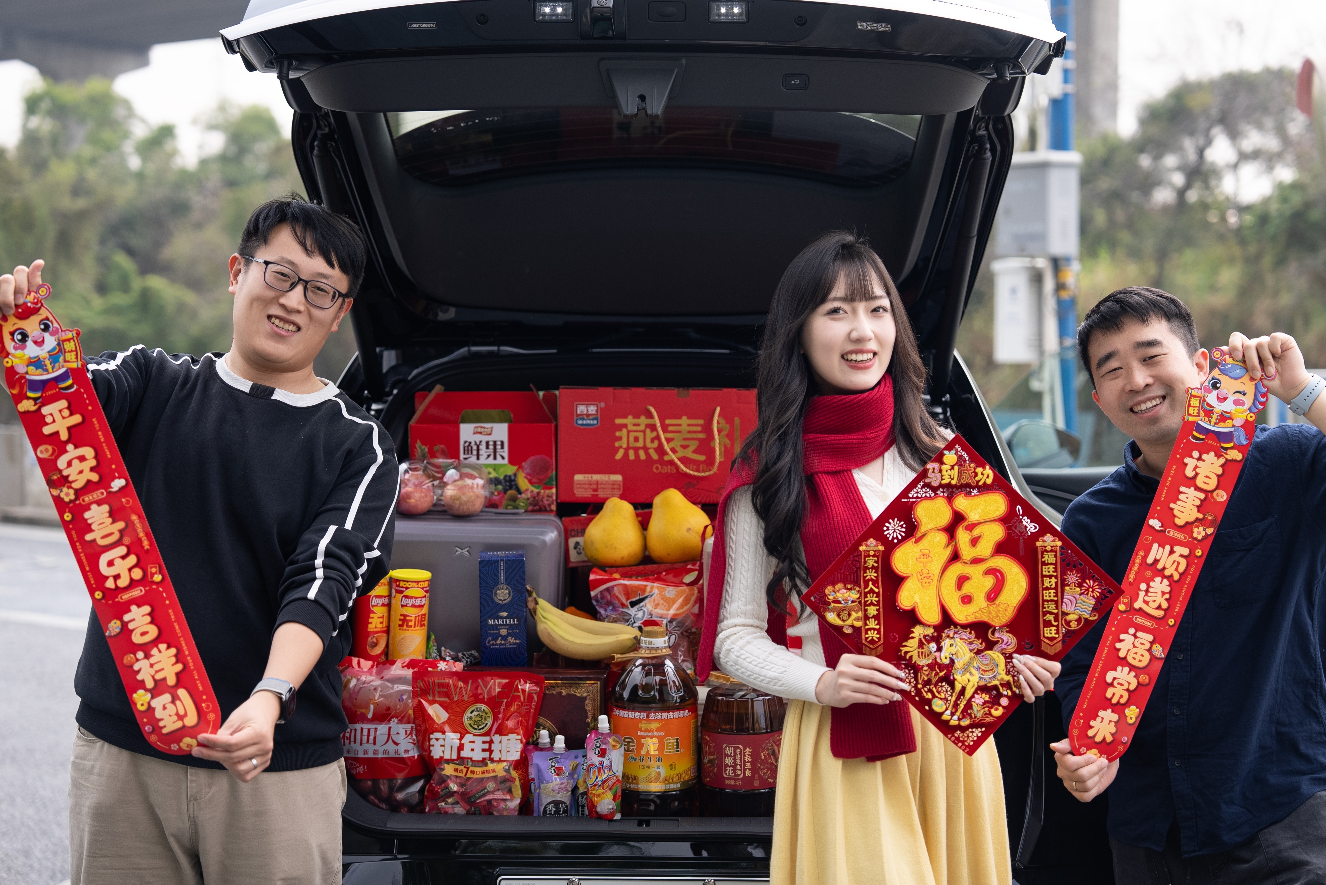 这年头，务实的绅士都知道，嘴上会“装”倒不如车上能装。今年开回家的就是江湖人称“