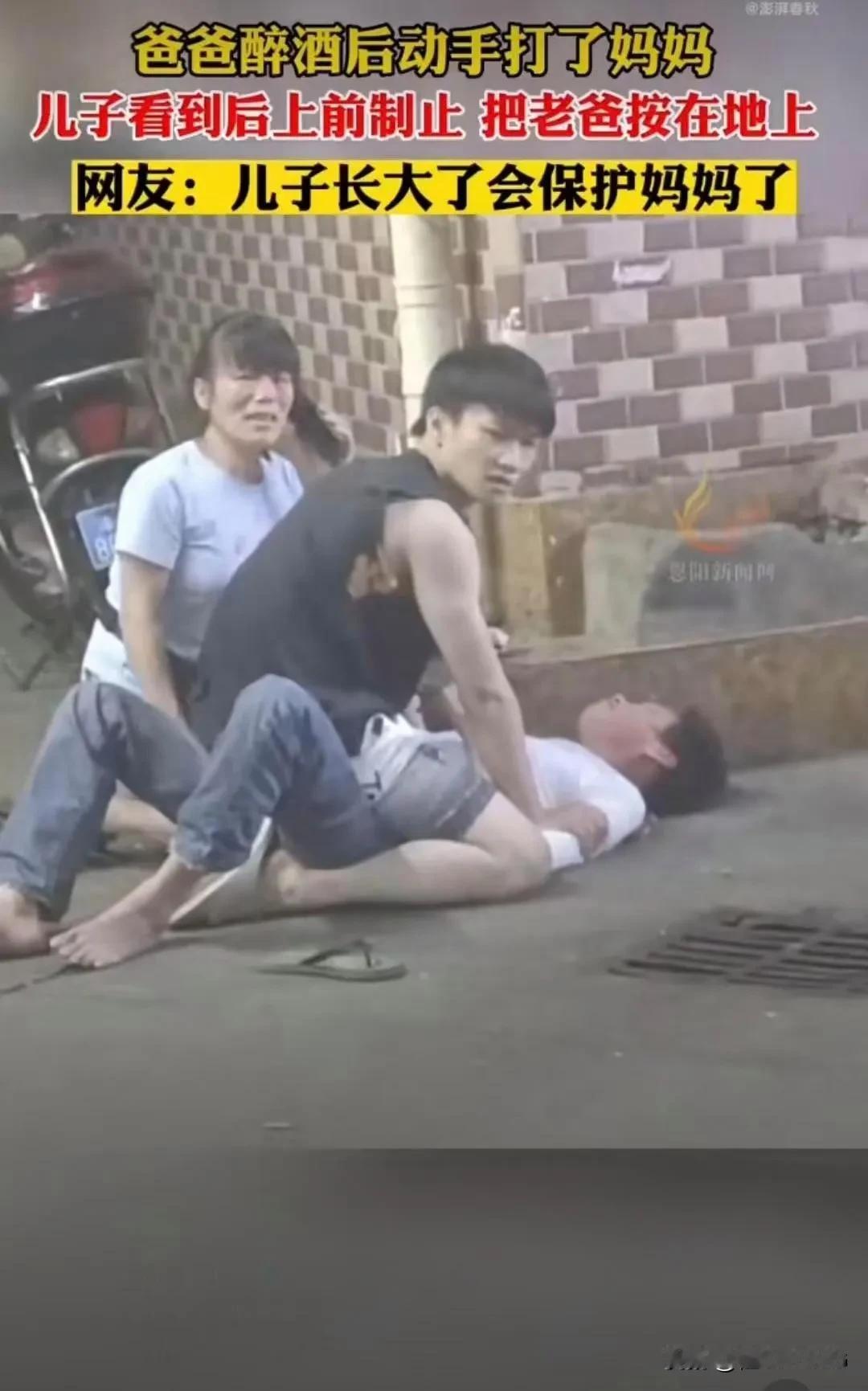 网友：儿子长大了，会帮妈妈了……