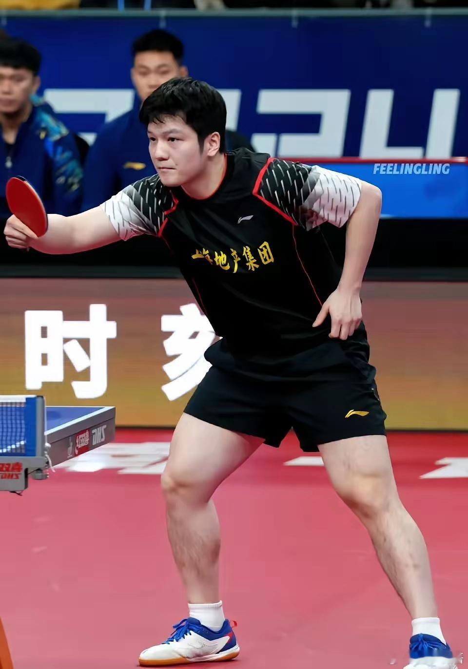 乒超赛场传来5个没想到1、没想到，奥运冠军樊振东，0:3被鲁能小将徐瑛彬横扫，三