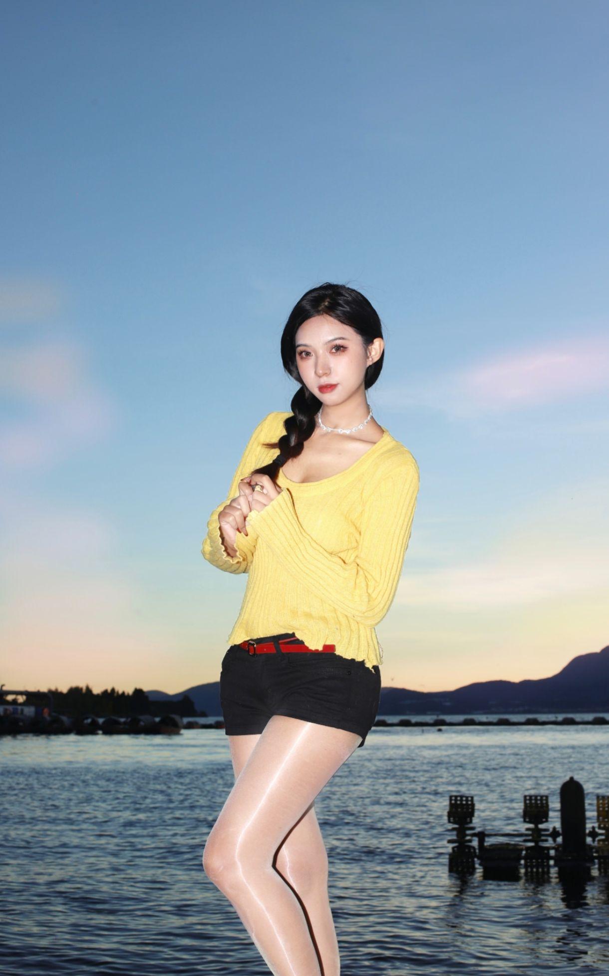 丝袜美女时尚穿搭 时尚穿搭 气质女神 丝袜