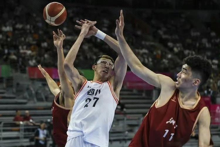 太丢人了[发怒]，全运会四川77-80不敌浙江，一战打出了2个可笑的事实！

1