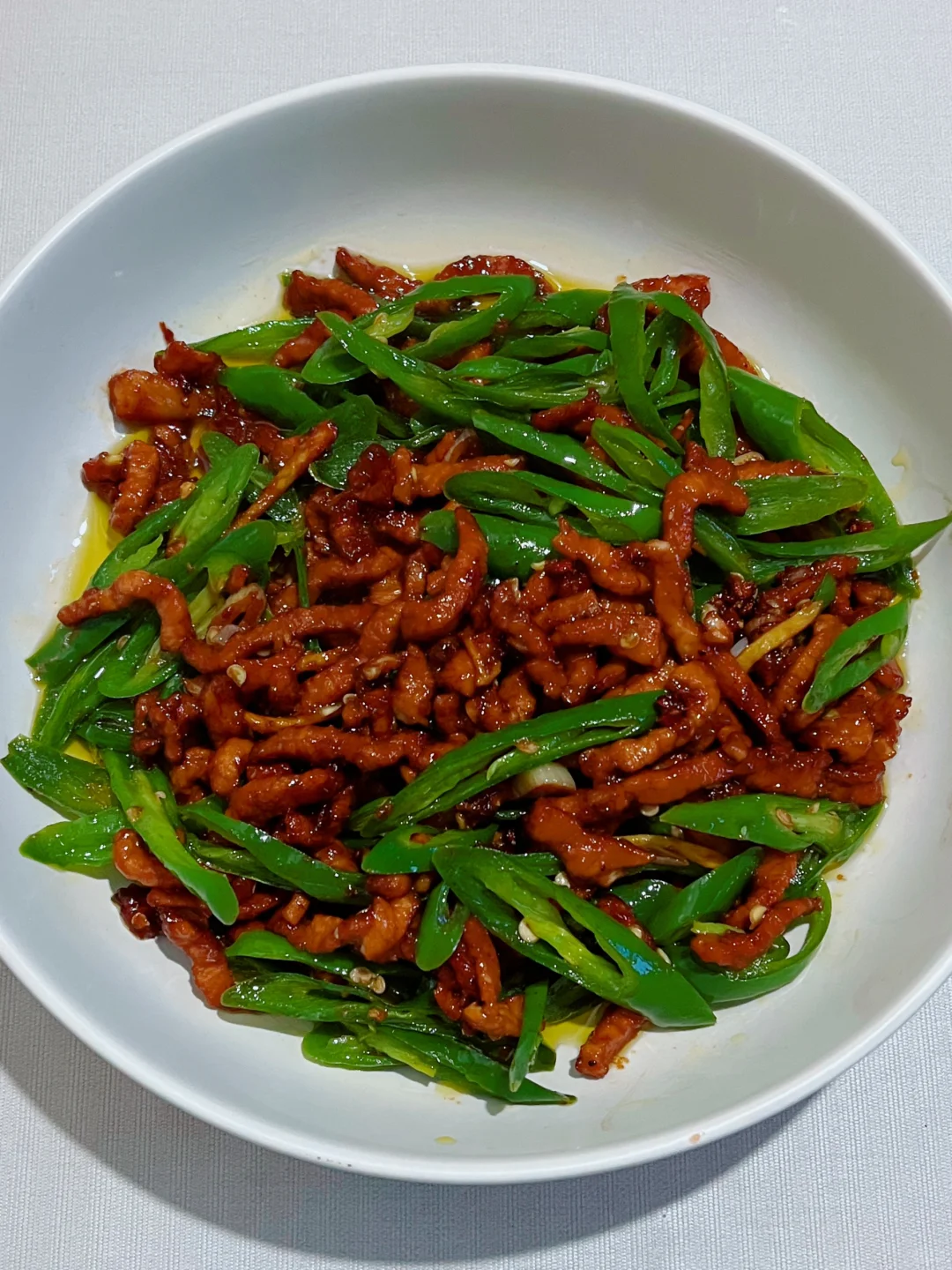 荔枝做饭日记第255道🥙家常菜之尖椒炒肉丝~