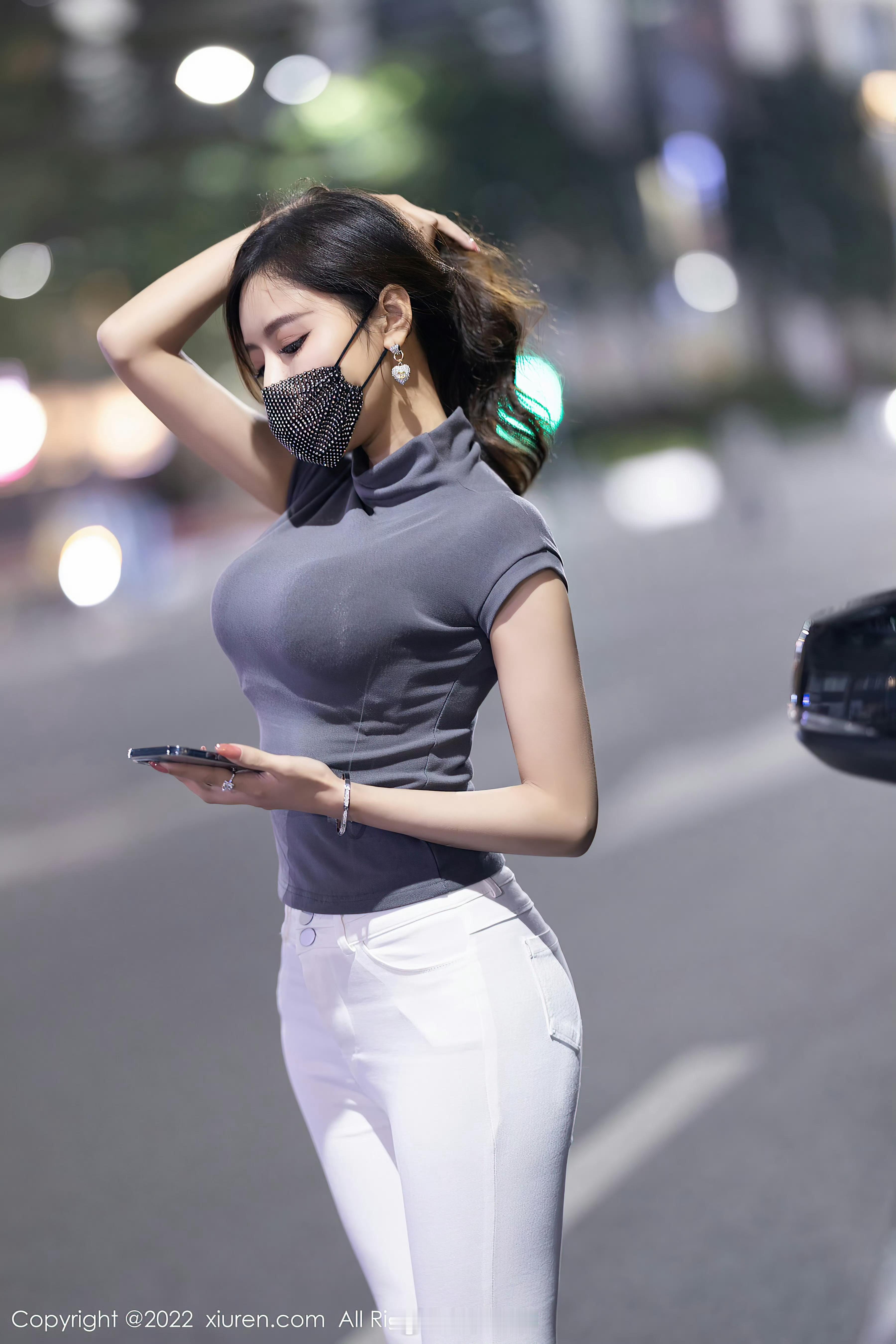 夜色下灯火阑珊 ​​​