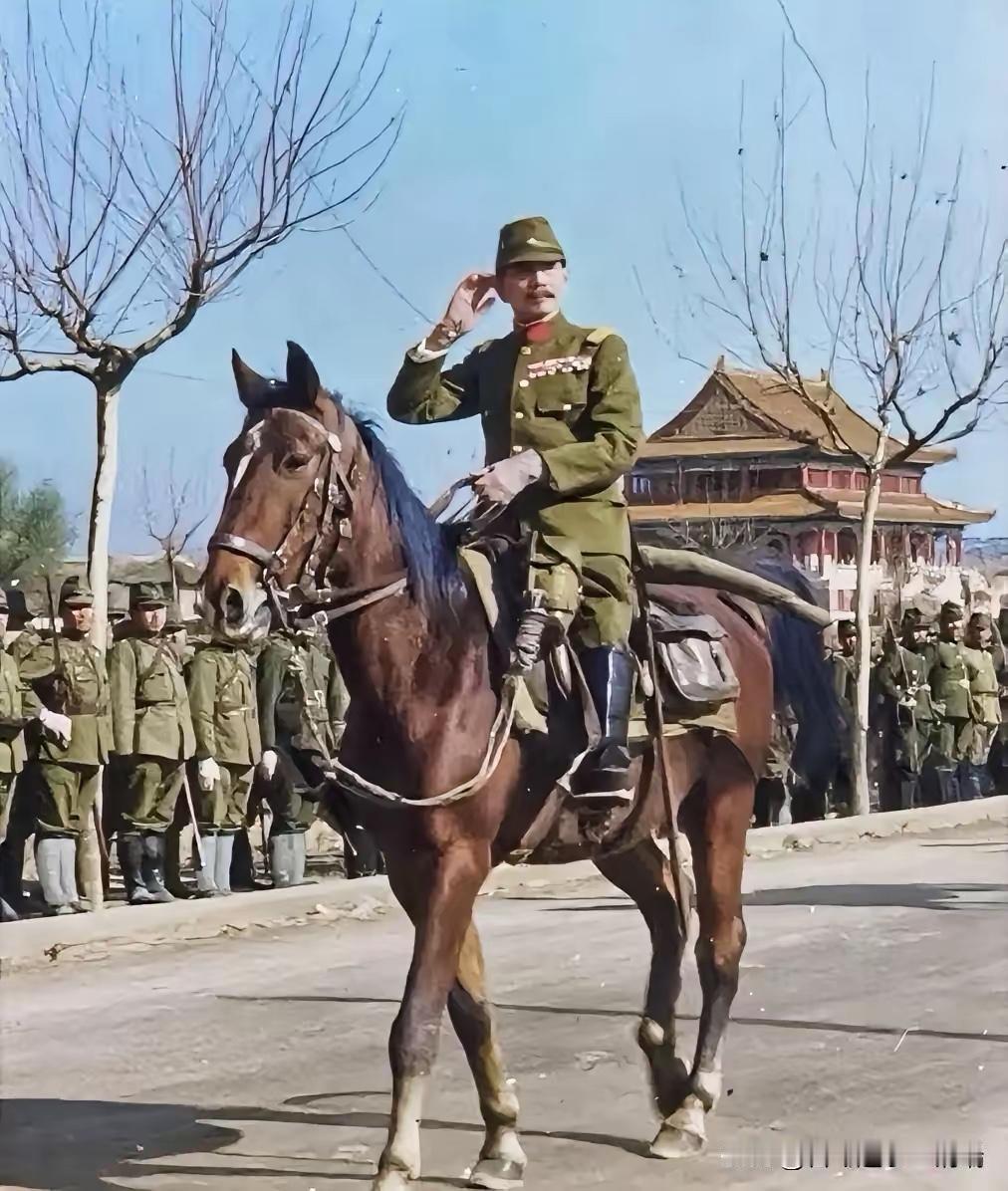 1937年，日本侵略者进攻南京，日军司令长官松井石根骑着从日本运来东北洋大马耀武