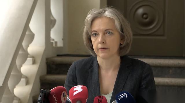 最近全世界都在盯着中东，大伙儿都在喊“冷静”，立陶宛倒好，突然跳出来要“递刀子”