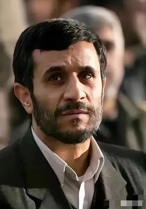 伊朗传来新消息
2026年4月11日，伊朗谈判代表团在议长卡利巴夫的带领下，连夜