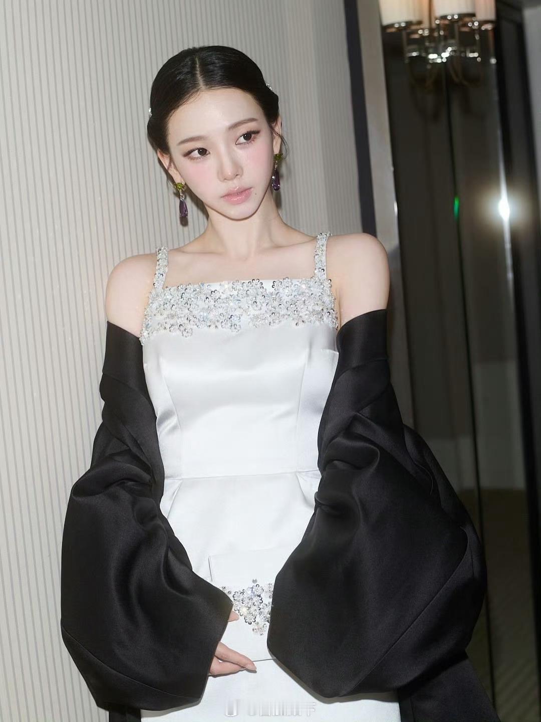 潘达夜间模式 这是谁呀？屏幕感觉嘿……