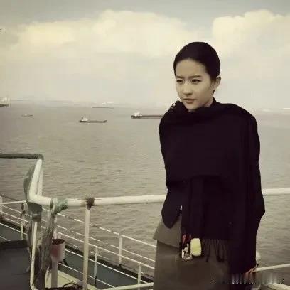 双托森普拉多旗舰VX版上市