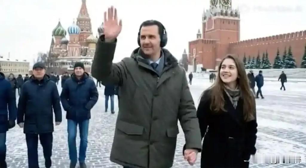 叙利亚前总统阿萨德，在莫斯科准备重操眼科医生旧业。
消息人士称，此举并非是出于金